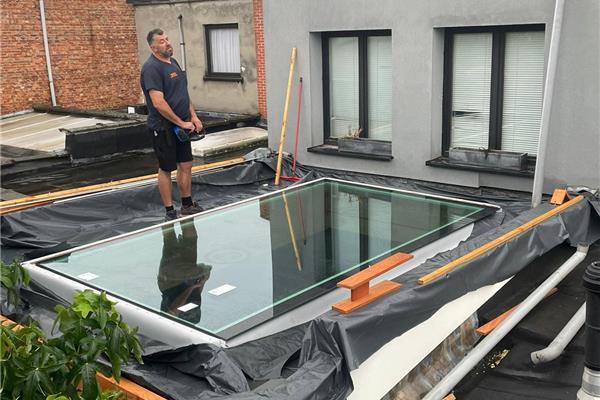 Lichtstraat uit één glasplaat